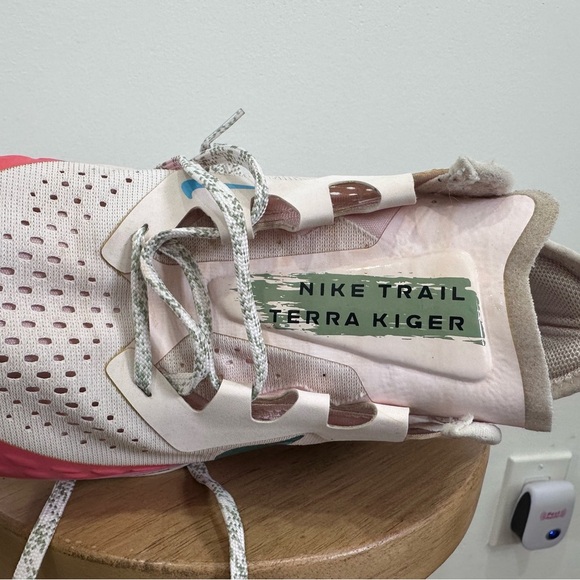 Nike Air Zoom Terra Kiger 7 Women's Trail Running Shoes Size 7 Pink CW6066 600 - Picture 7 of 11